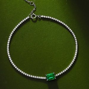 1 Carat Lab Grown emerald bracelet